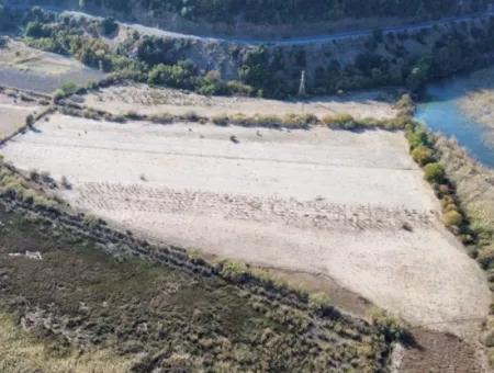 3210M2 2B Grundstück Zum Verkauf Am See In Çandır