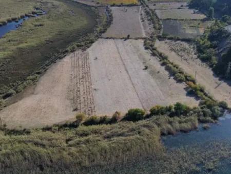 3210M2 2B Land For Sale By The Lake In Çandır